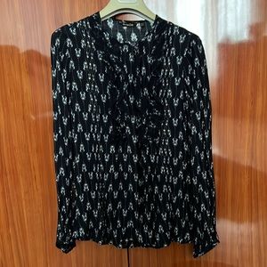 Brand new without tags Massimo Dutti blouse in navy blue